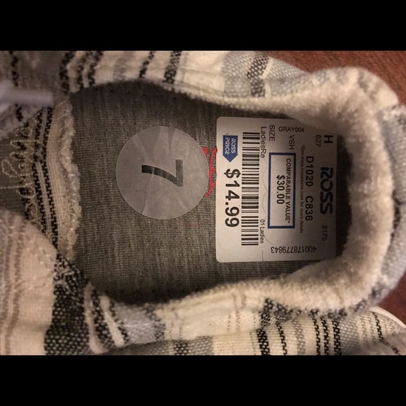 Striped fashion shoes - Picture 3 of 3